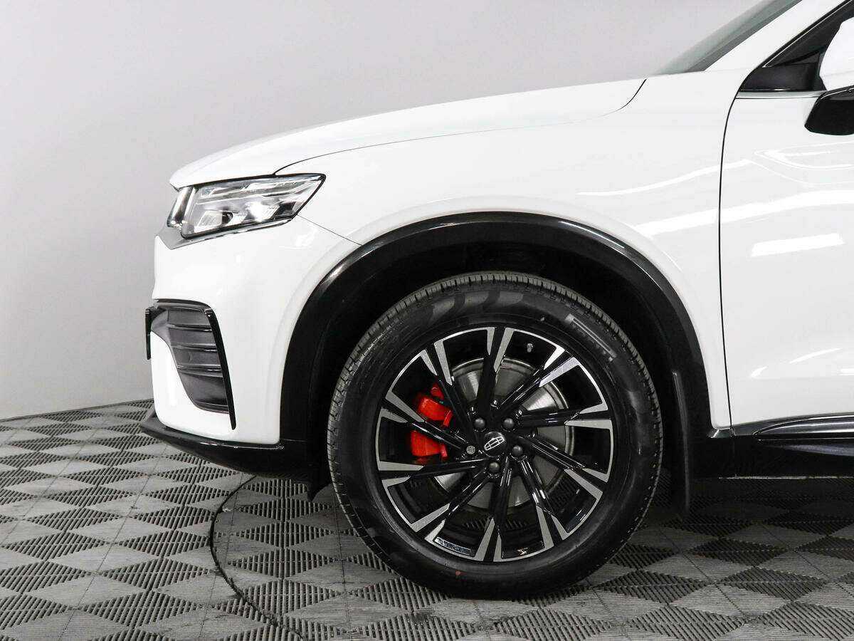 Geely Tugella с пробегом — 2023 год. Фото: #8