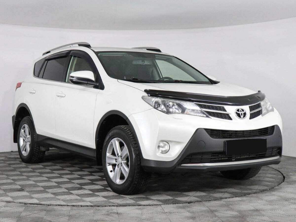 Toyota RAV4 с пробегом — 2014 год. Фото: #2
