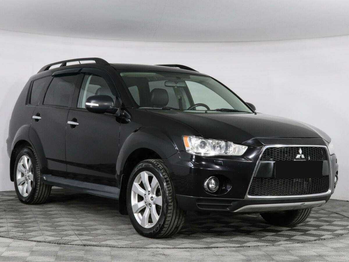 Mitsubishi Outlander с пробегом — 2011 год. Фото: #1