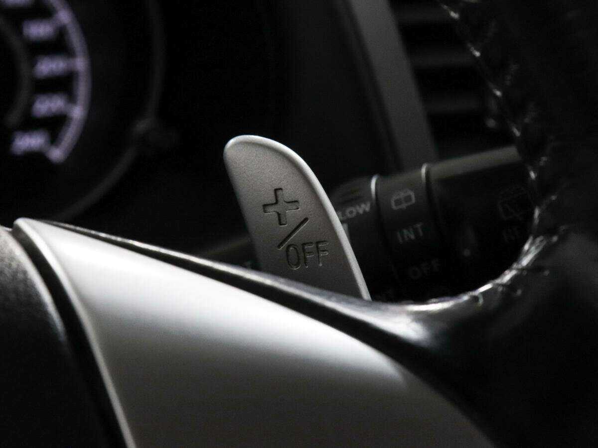 Mitsubishi Outlander с пробегом — 2011 год. Фото: #10