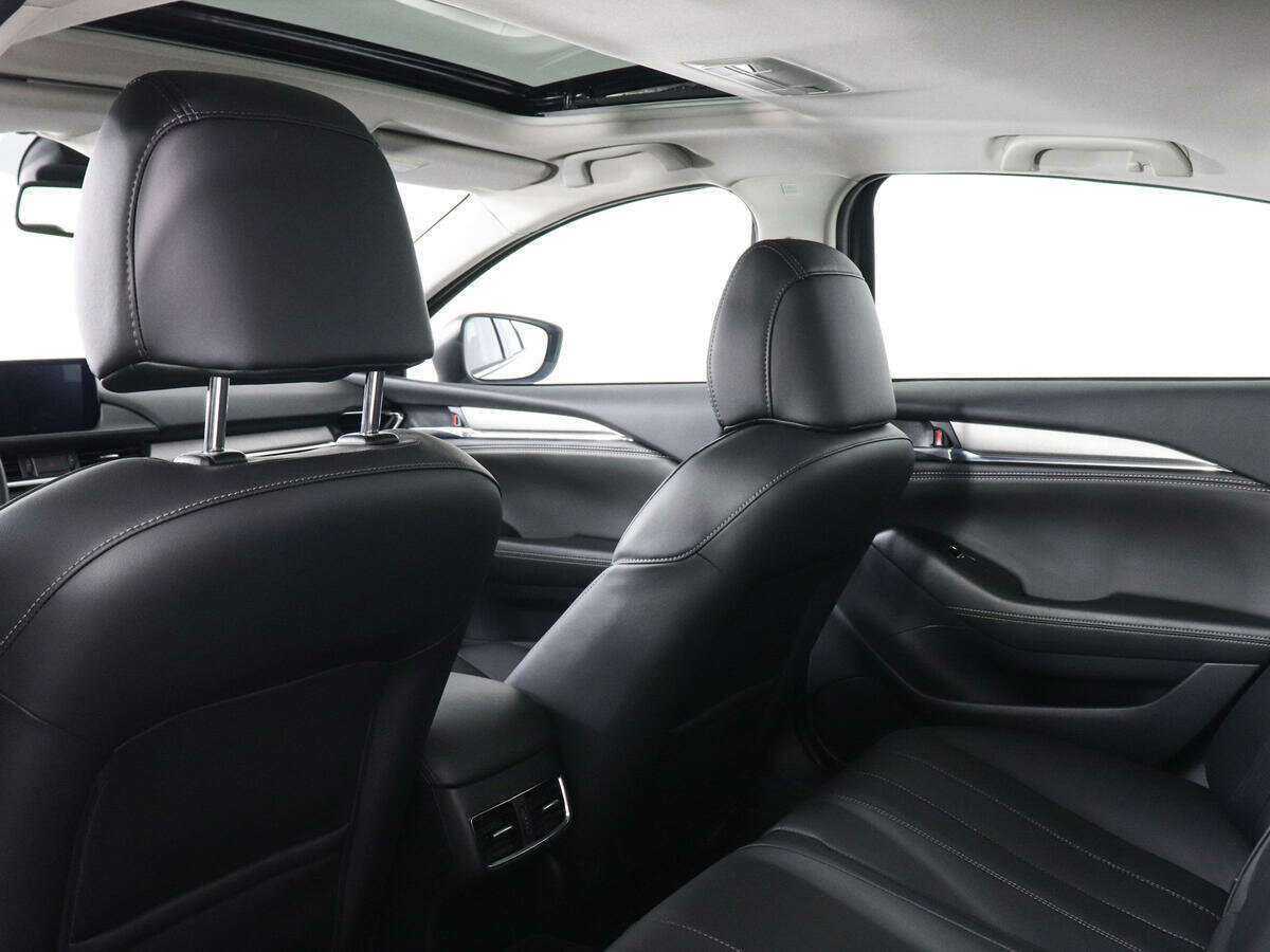 Mazda 6 с пробегом — 2023 год. Фото: #11