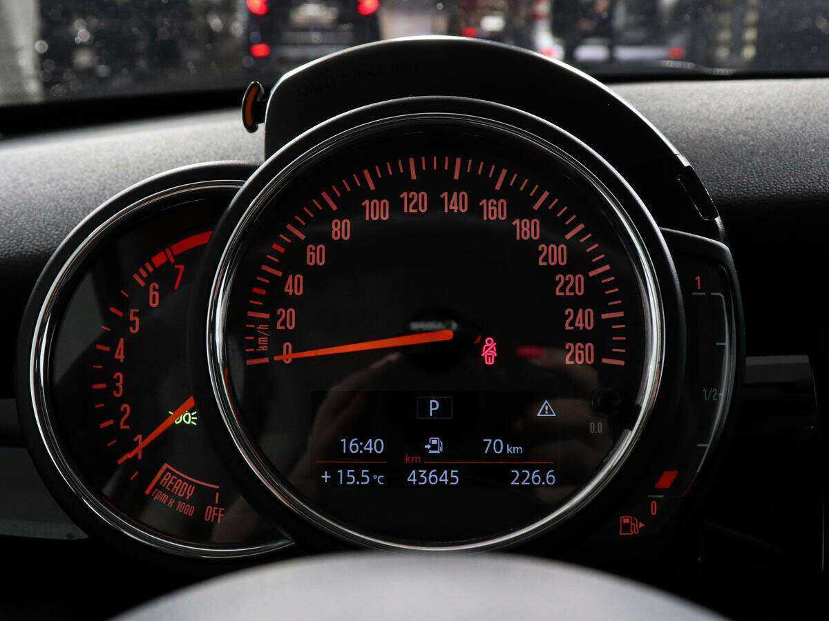 Mini Hatch с пробегом — 2019 год. Фото: #9