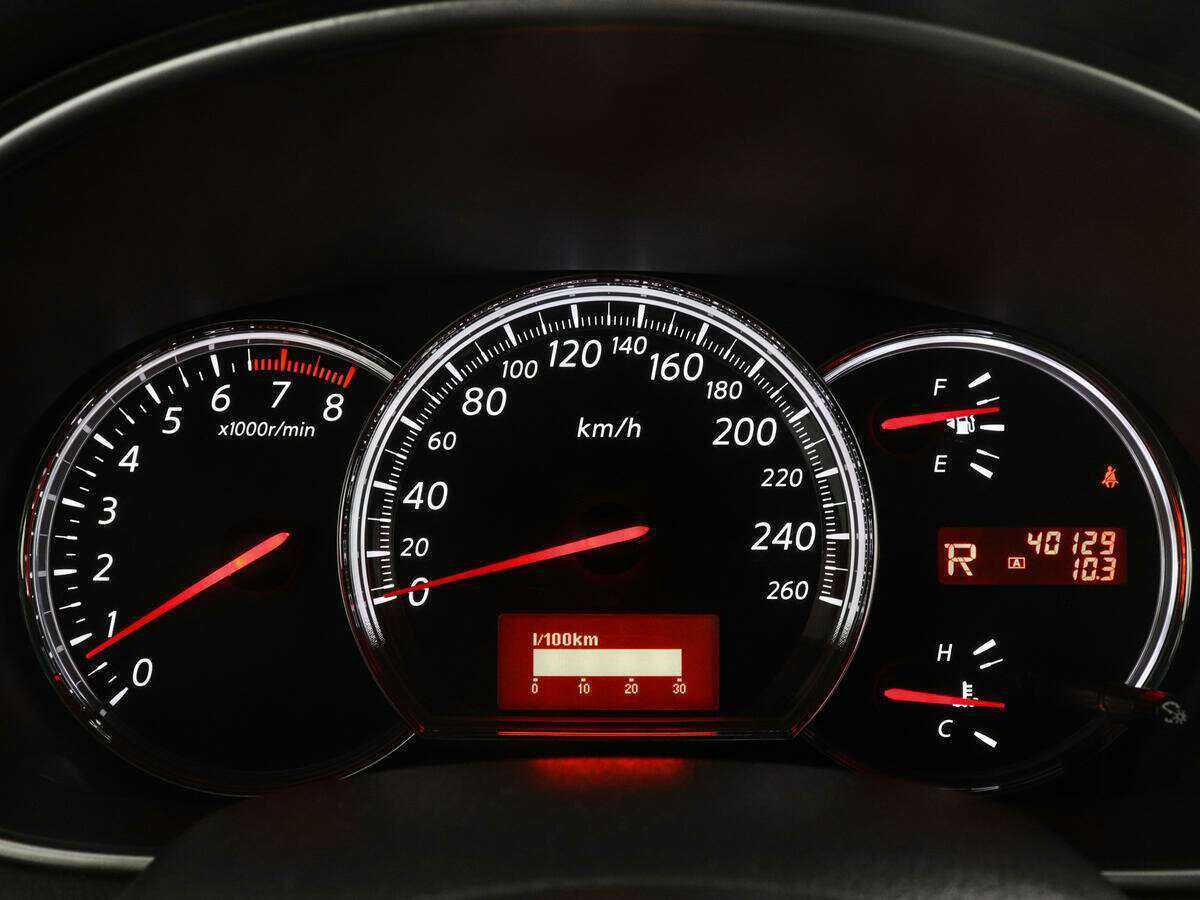 Nissan Teana с пробегом — 2009 год. Фото: #9