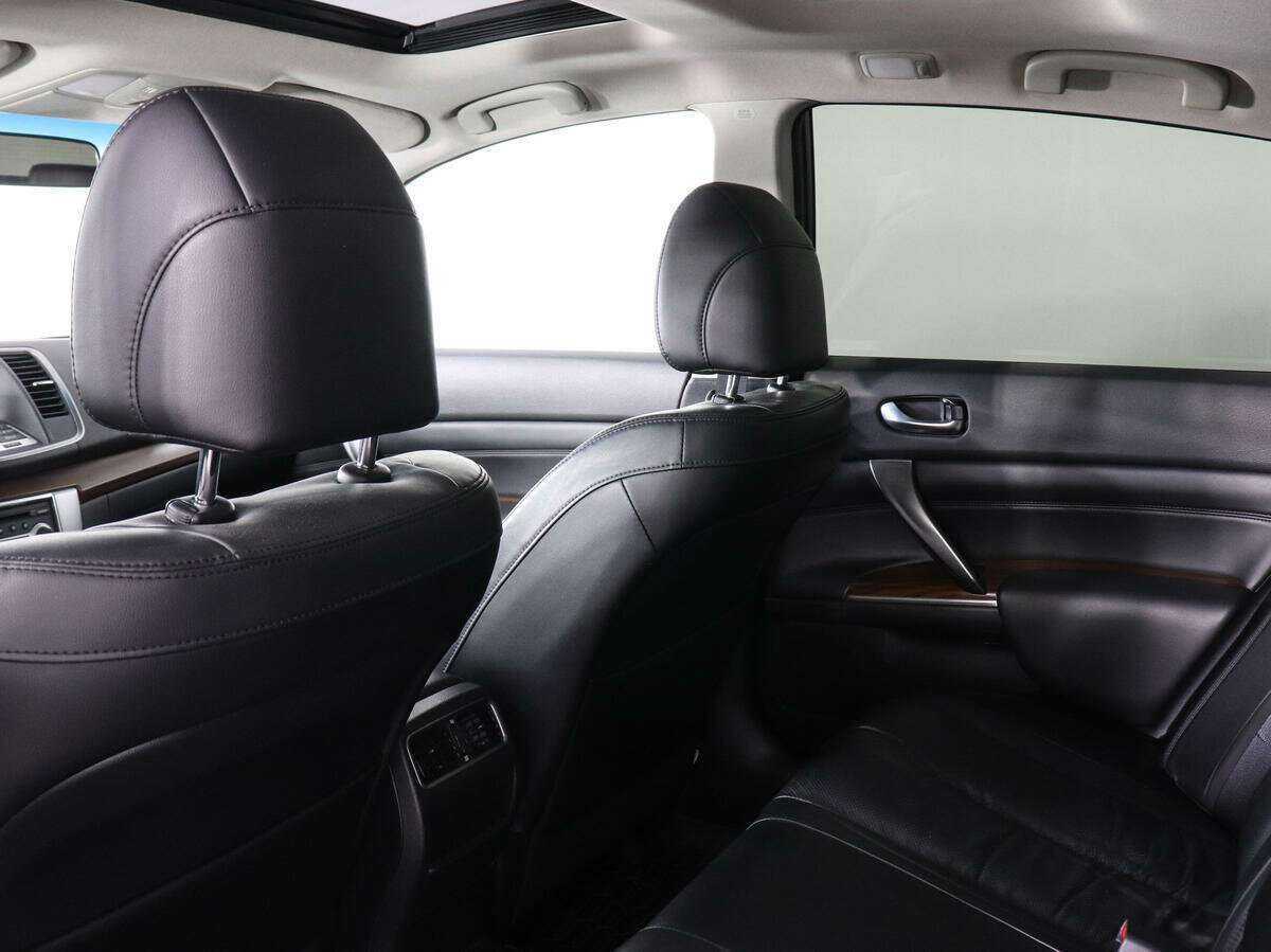 Nissan Teana с пробегом — 2009 год. Фото: #10