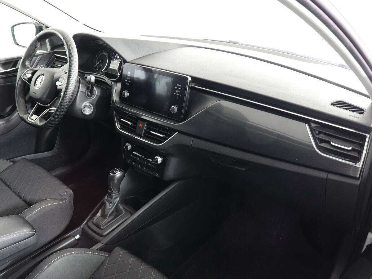Skoda Rapid с пробегом — 2021 год. Фото: #9