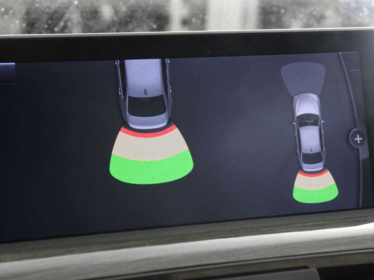 BMW 3 серии с пробегом — 2012 год. Фото: #9