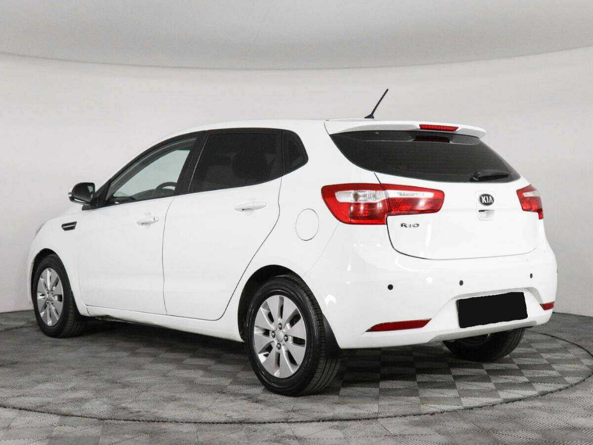 Kia Rio с пробегом — 2014 год. Фото: #6