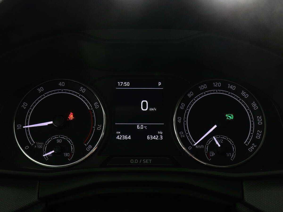 Skoda Rapid с пробегом — 2022 год. Фото: #9