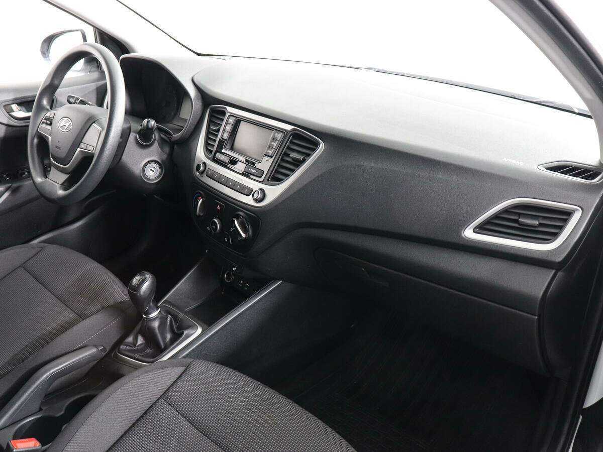 Hyundai Solaris с пробегом — 2018 год. Фото: #8