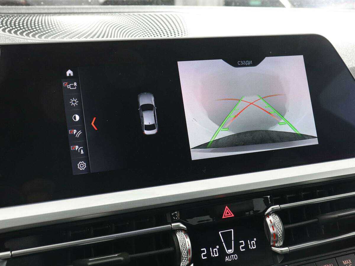 BMW 3 серии с пробегом — 2019 год. Фото: #8