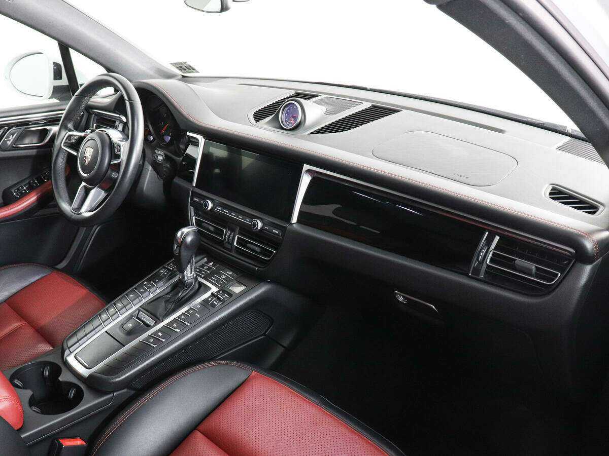 Porsche Macan с пробегом — 2019 год. Фото: #9