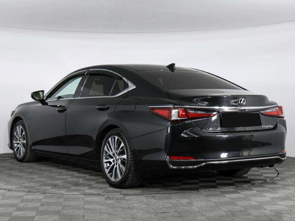 Lexus ES с пробегом — 2019 год. Фото: #6