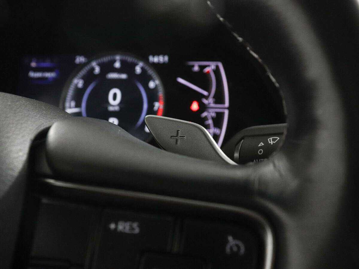 Lexus ES с пробегом — 2019 год. Фото: #16