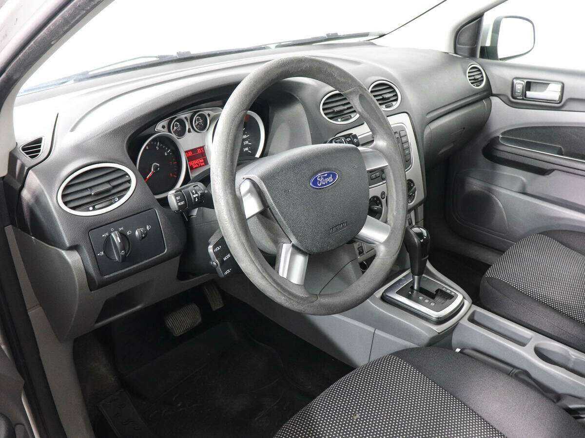 Ford Focus с пробегом — 2011 год. Фото: #7