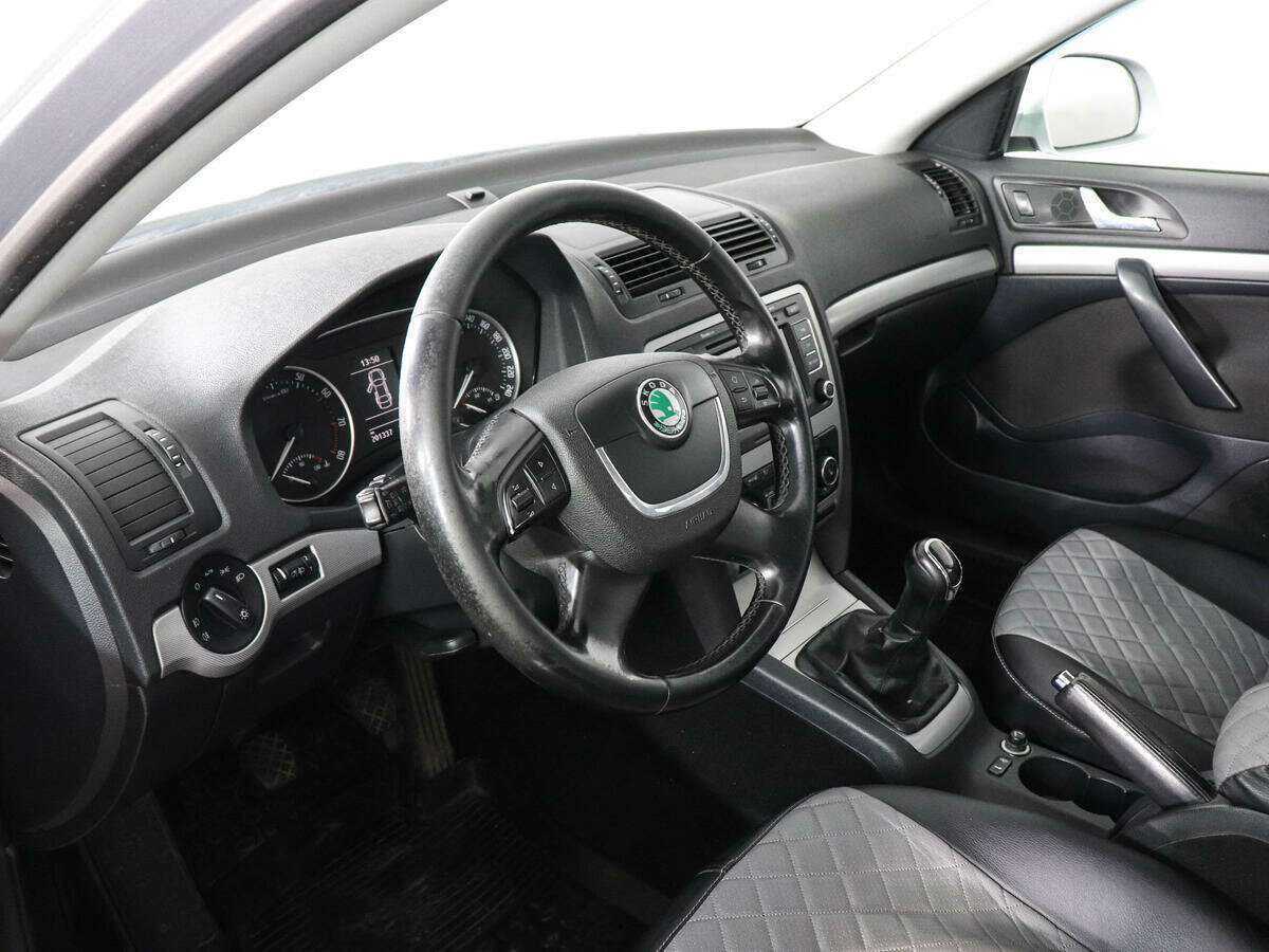 Skoda Octavia с пробегом — 2011 год. Фото: #7