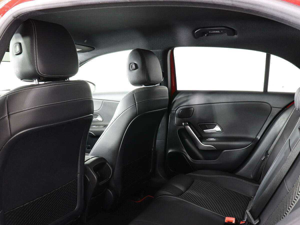 Mercedes-Benz A-Класс с пробегом — 2018 год. Фото: #11