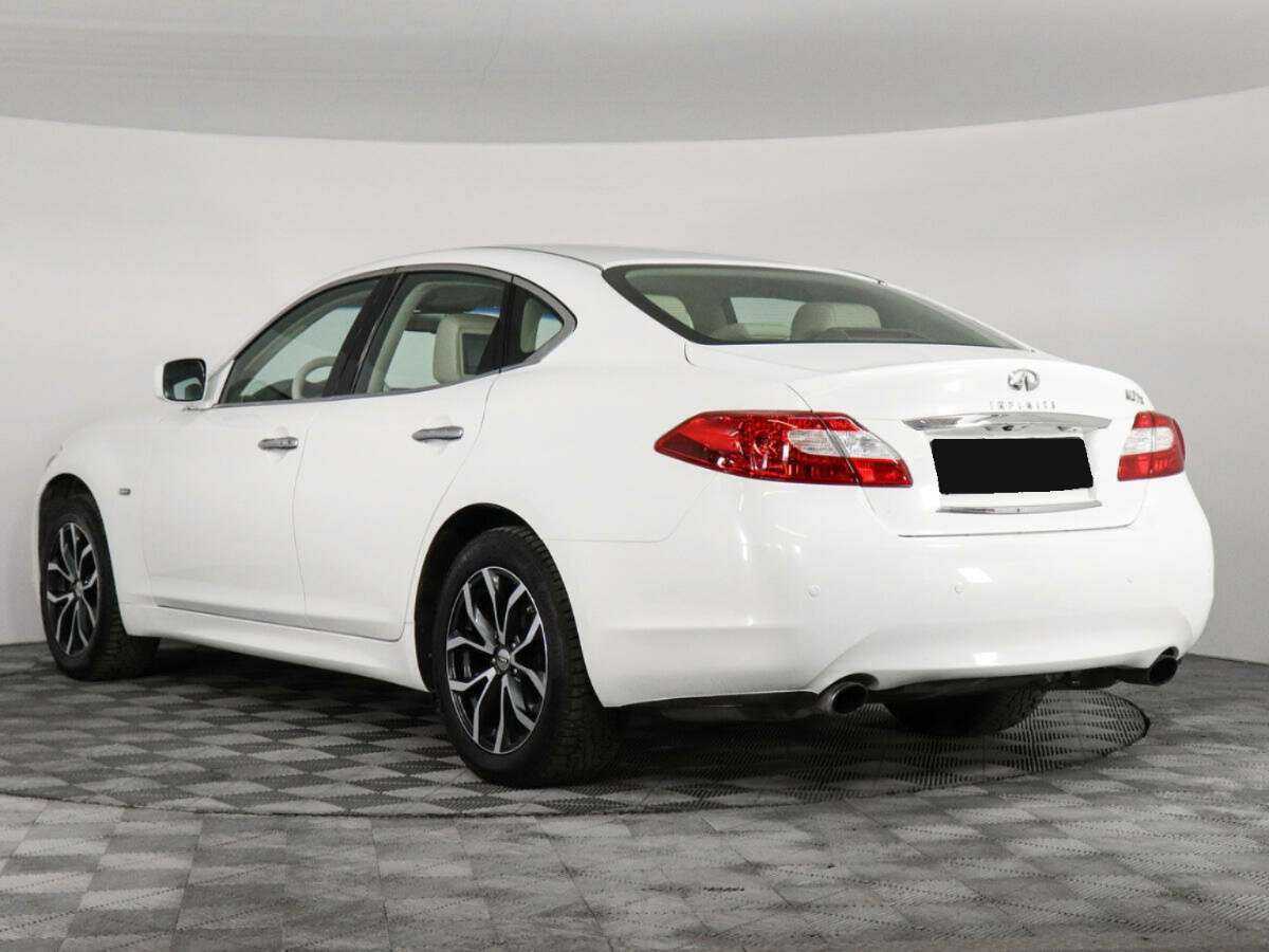 Infiniti M с пробегом — 2011 год. Фото: #6