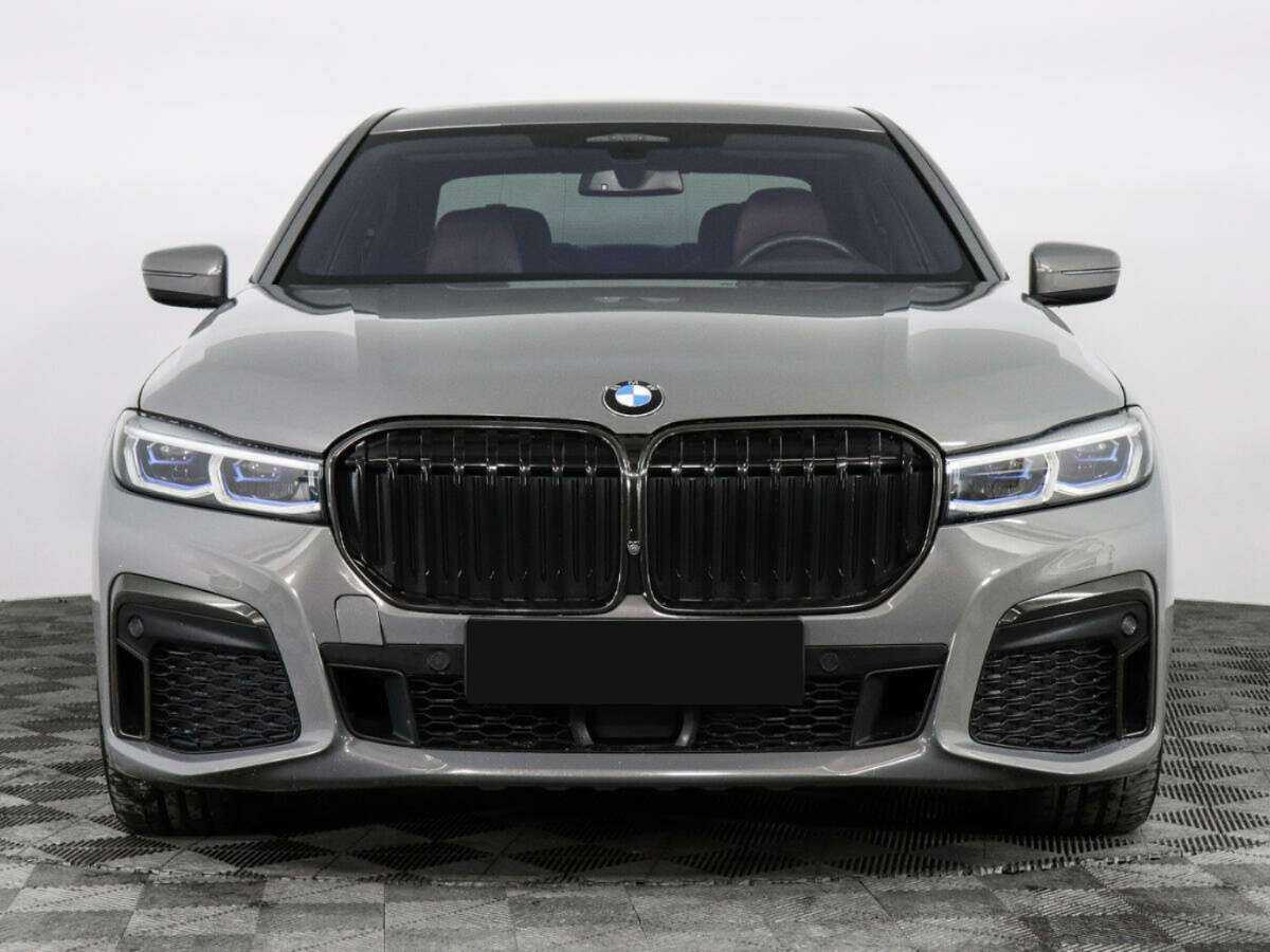BMW 7 серии с пробегом — 2021 год. Фото: #2