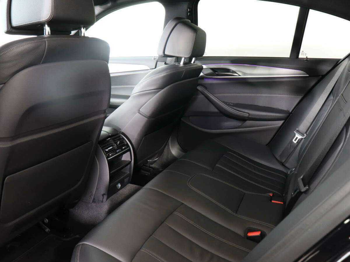 BMW 5 серии с пробегом — 2018 год. Фото: #8