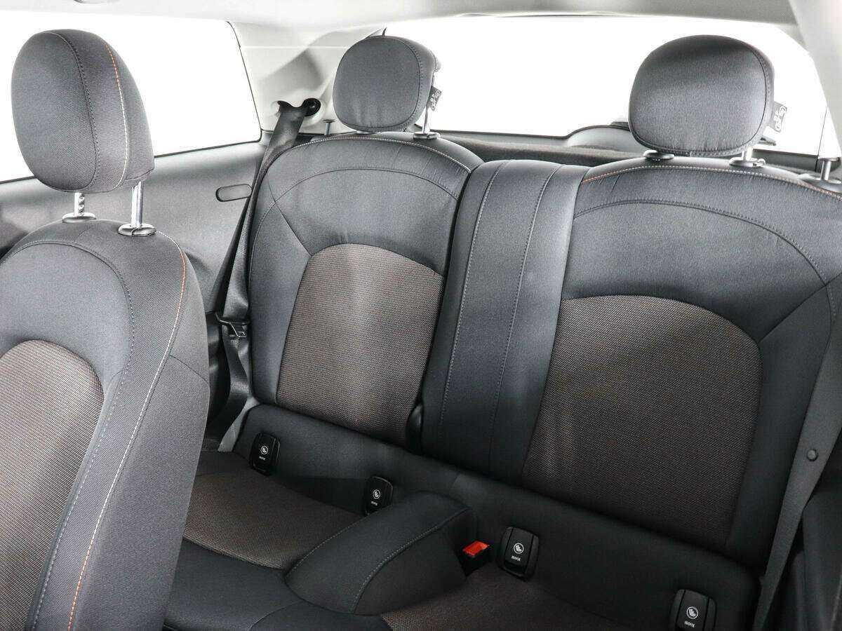 Mini Hatch с пробегом — 2018 год. Фото: #10