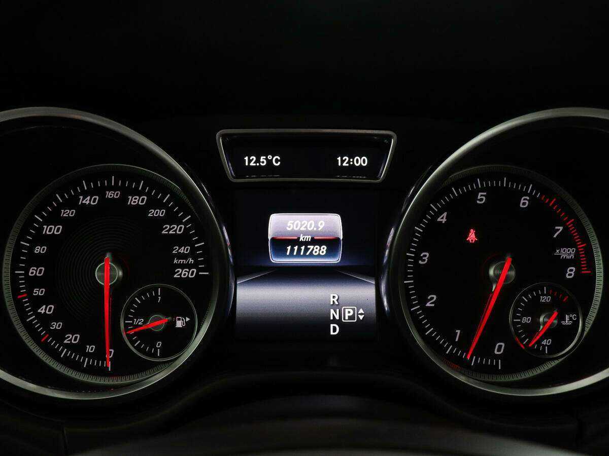 Mercedes-Benz GLE с пробегом — 2016 год. Фото: #9