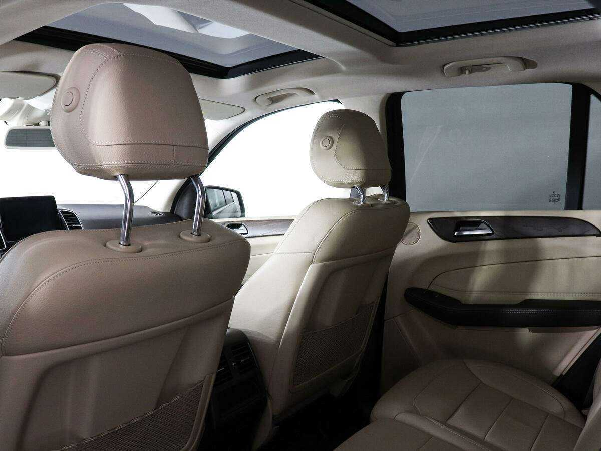 Mercedes-Benz GLE с пробегом — 2016 год. Фото: #10