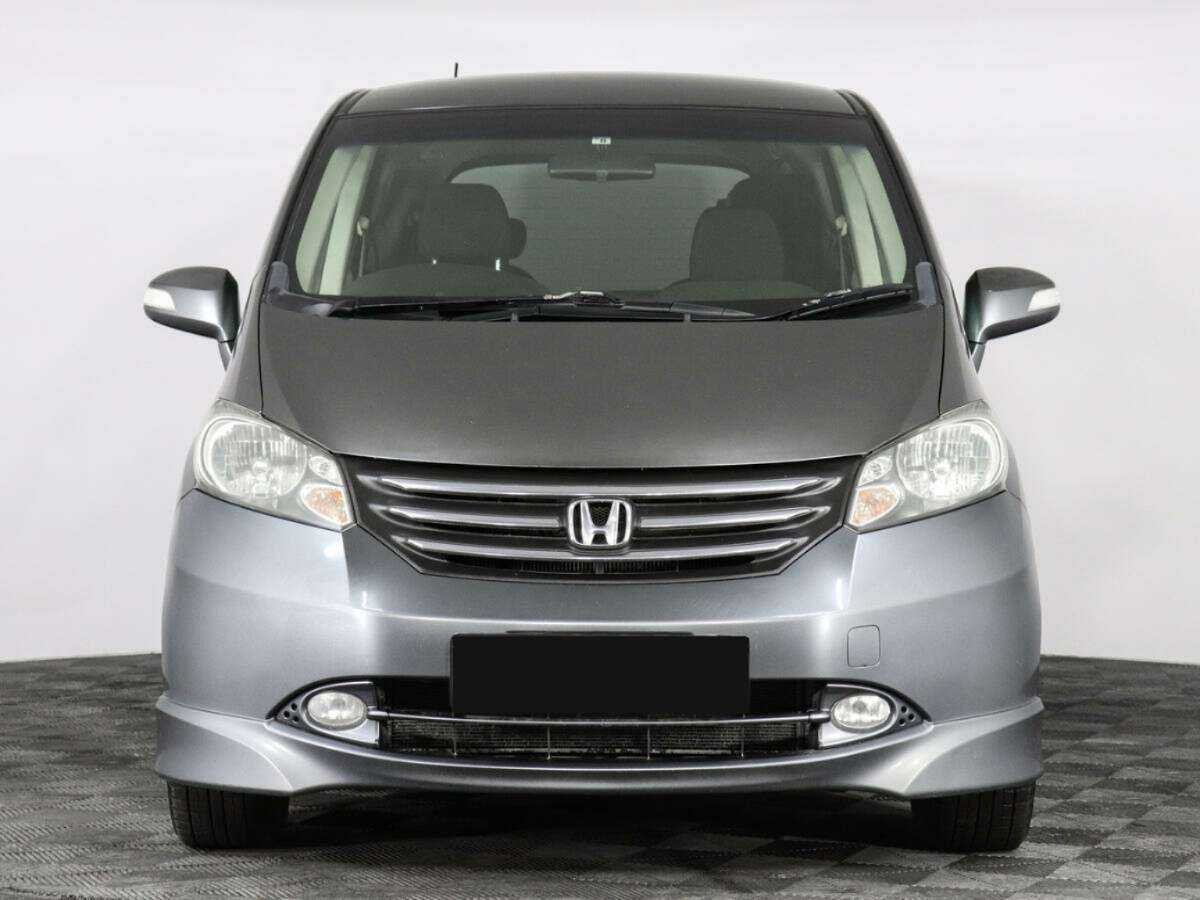 Honda Freed с пробегом — 2010 год. Фото: #1