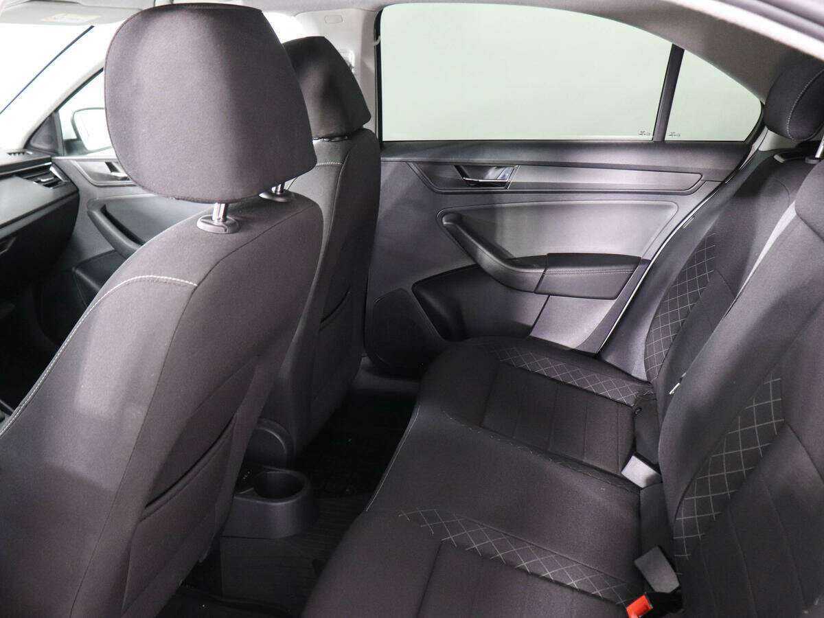 Skoda Rapid с пробегом — 2020 год. Фото: #10