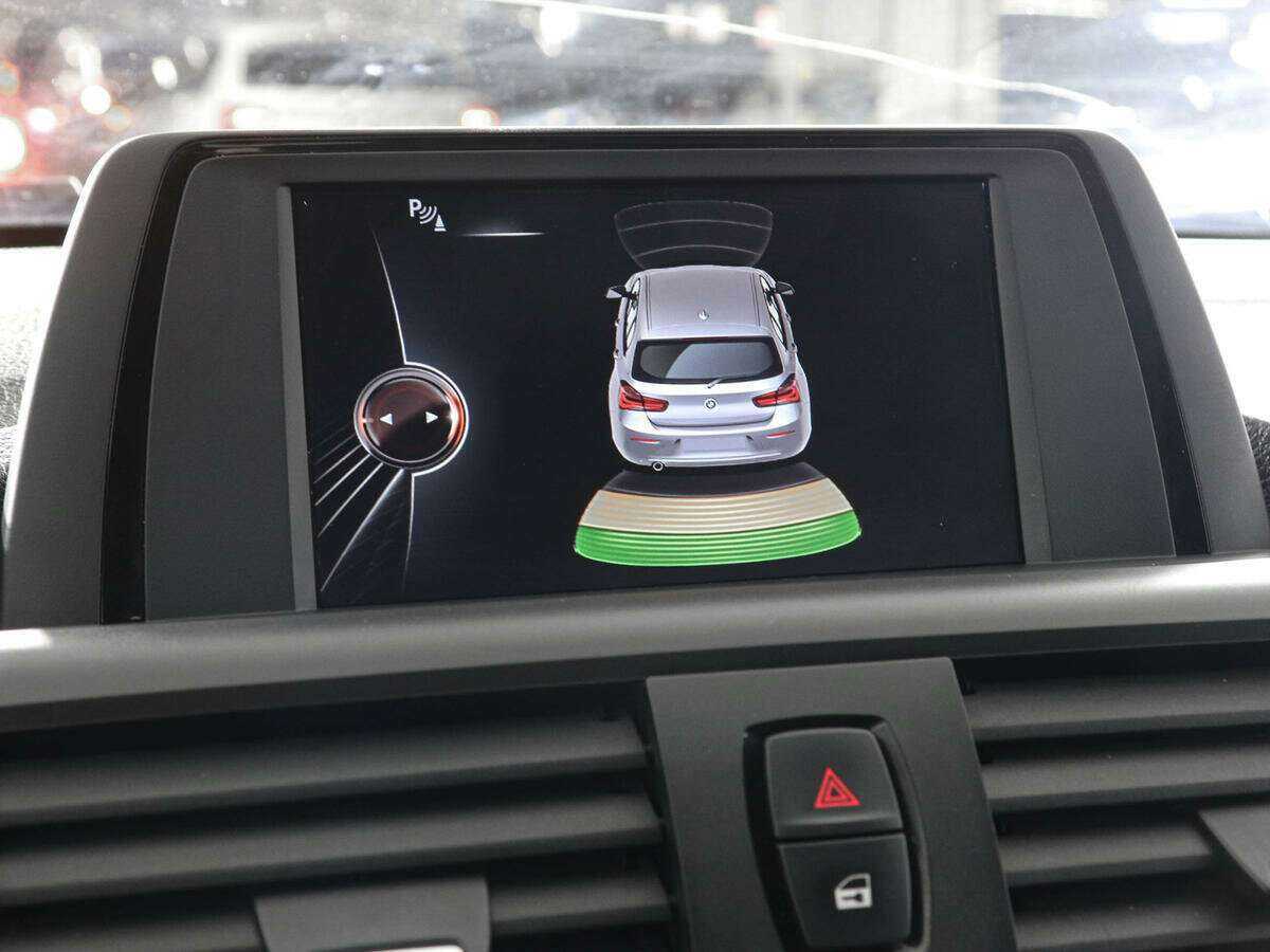 BMW 1 серии с пробегом — 2016 год. Фото: #9