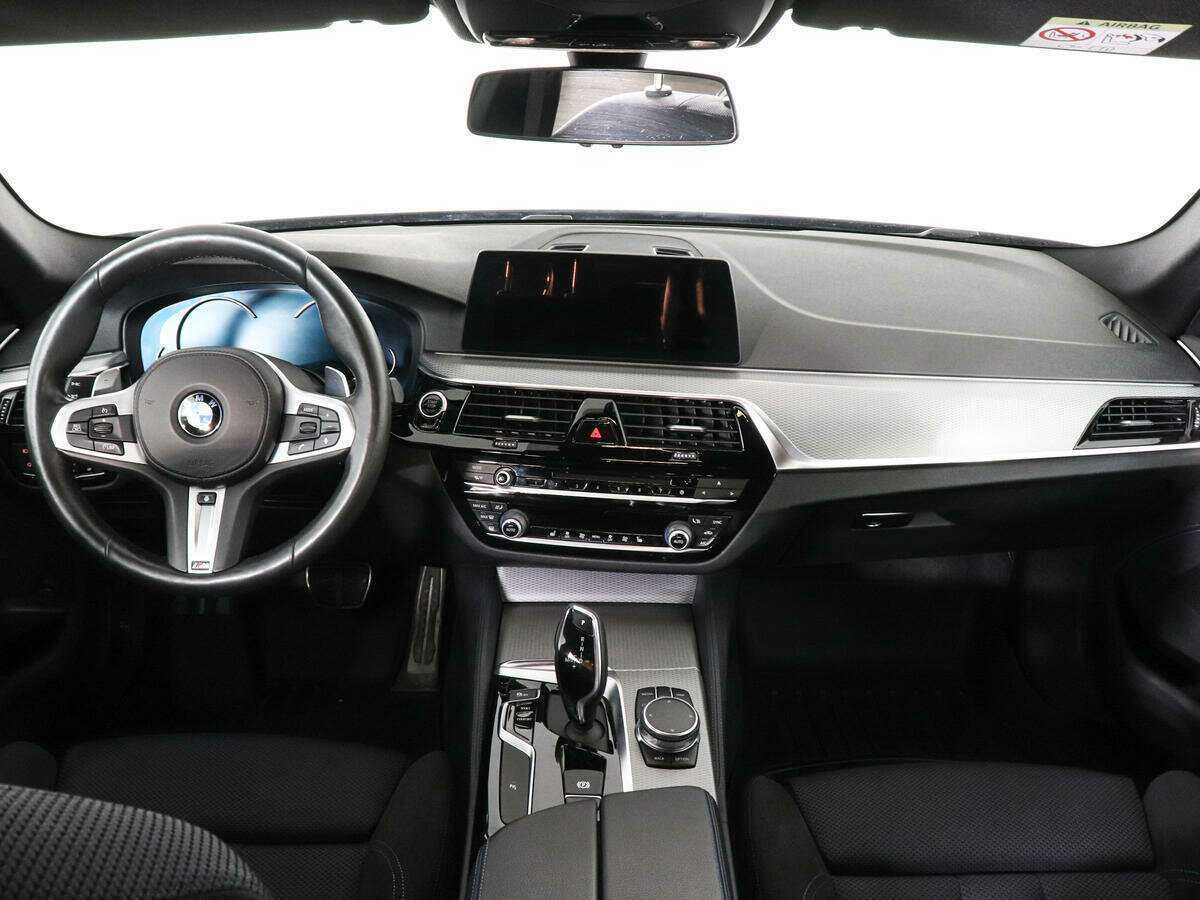 BMW 5 серии с пробегом — 2018 год. Фото: #6