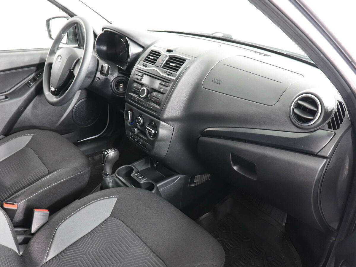 Lada (ВАЗ) Granta с пробегом — 2023 год. Фото: #9