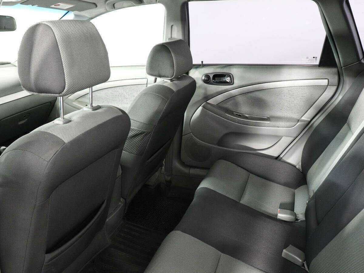Chevrolet Lacetti с пробегом — 2010 год. Фото: #7