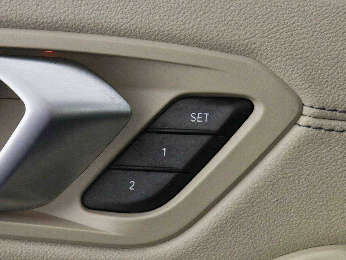 BMW 3 серии с пробегом — 2020 год. Фото: #13