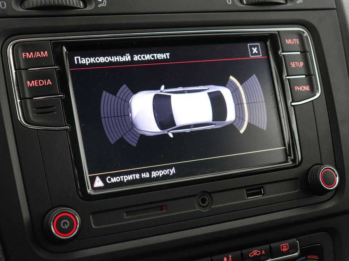 Volkswagen Golf с пробегом — 2009 год. Фото: #8