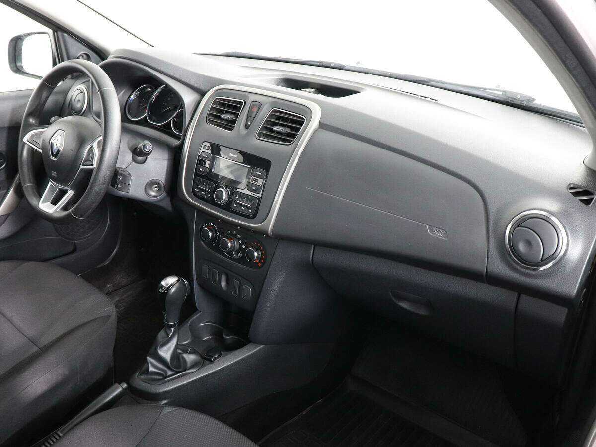 Renault Sandero с пробегом — 2020 год. Фото: #9