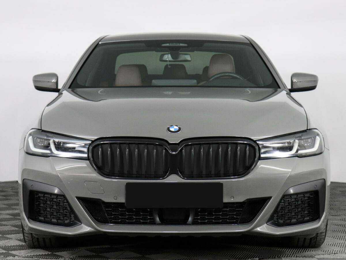 BMW 5 серии с пробегом — 2021 год. Фото: #2