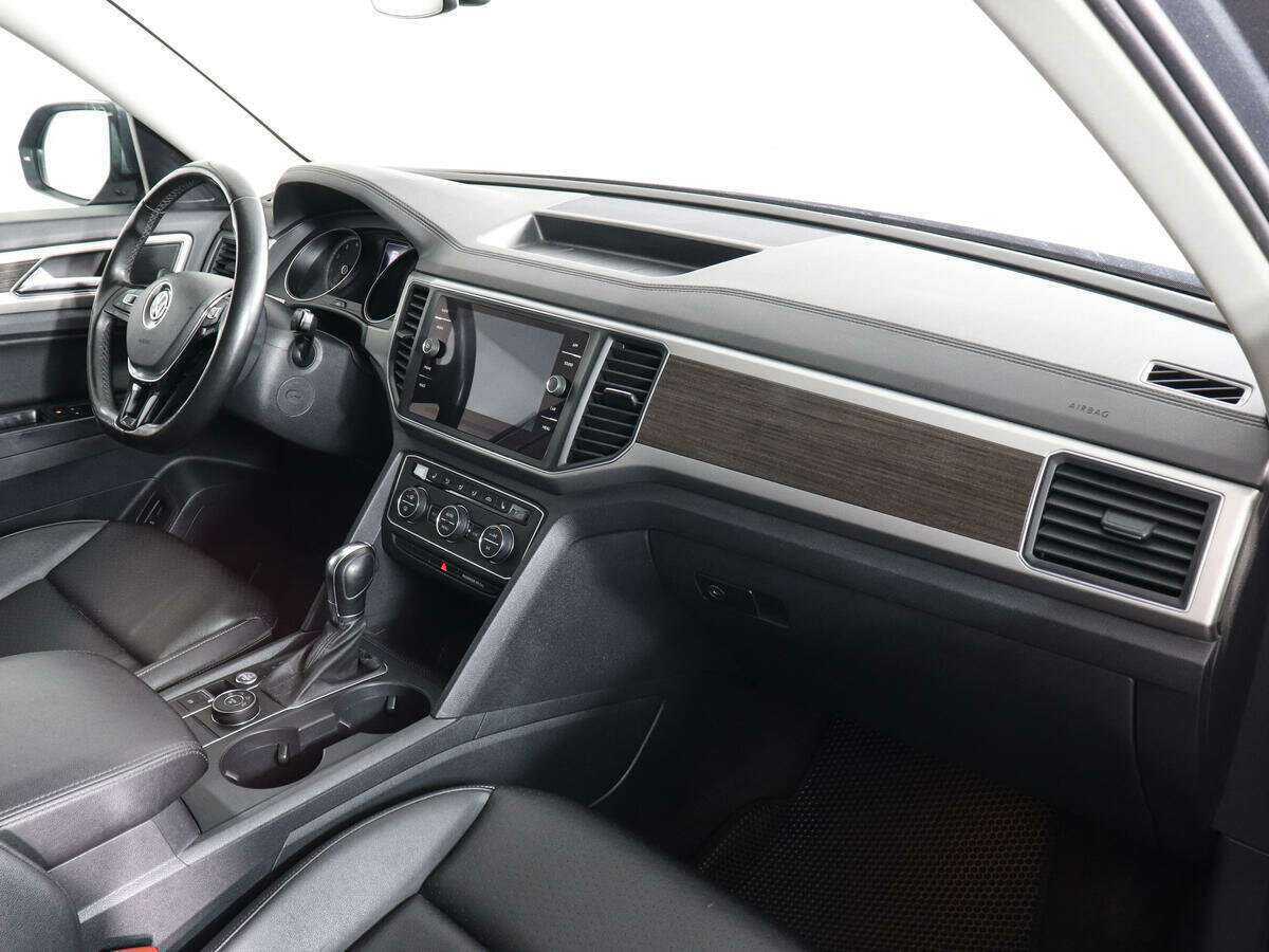 Volkswagen Teramont с пробегом — 2018 год. Фото: #8