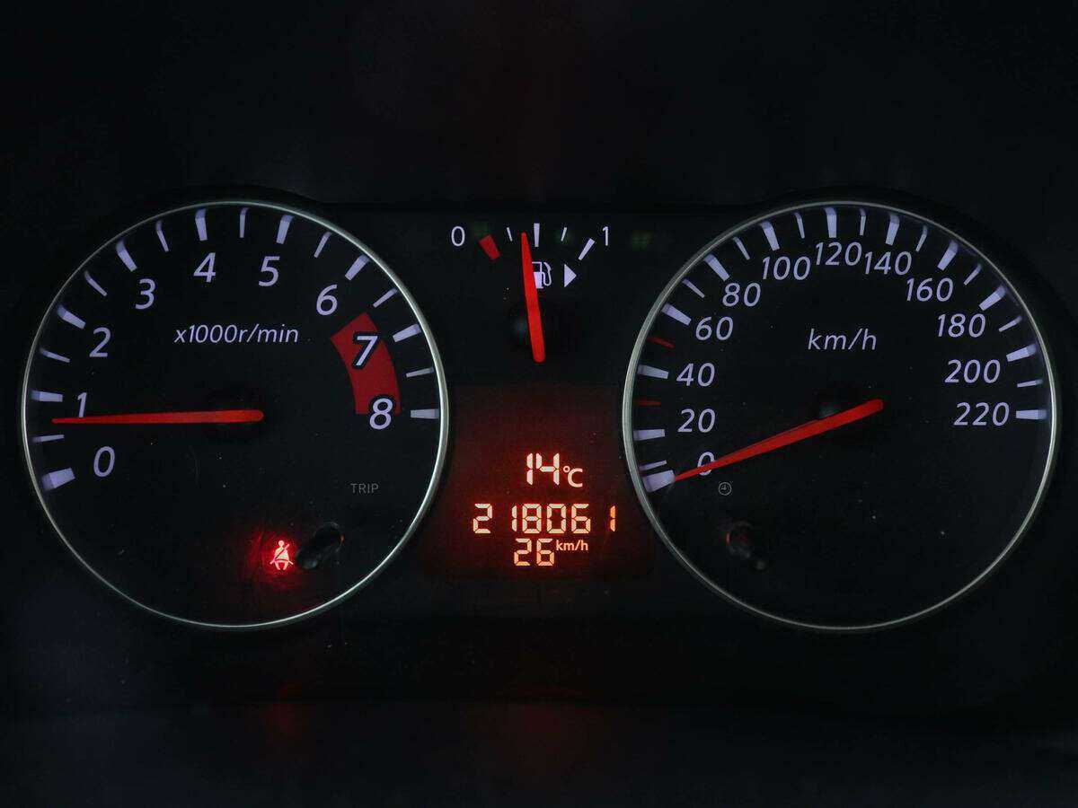 Nissan Note с пробегом — 2011 год. Фото: #8