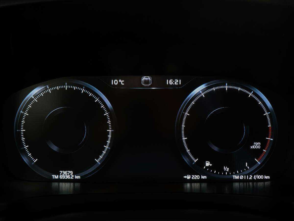 Volvo V90 Cross Country с пробегом — 2019 год. Фото: #9