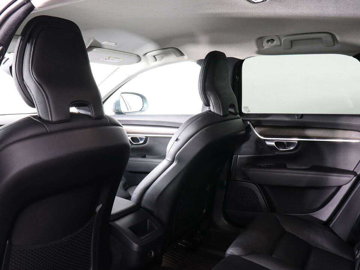 Volvo V90 Cross Country с пробегом — 2019 год. Фото: #10