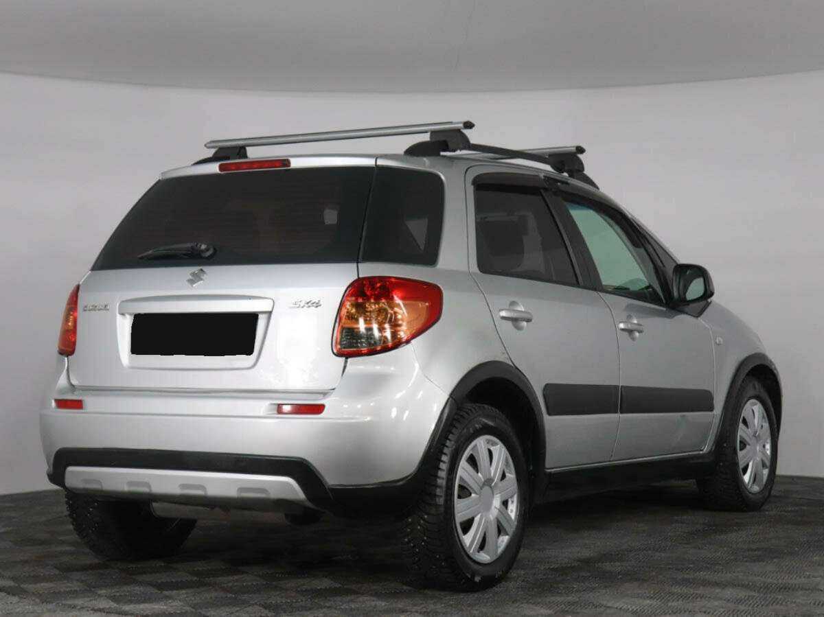 Suzuki SX4 с пробегом — 2010 год. Фото: #2