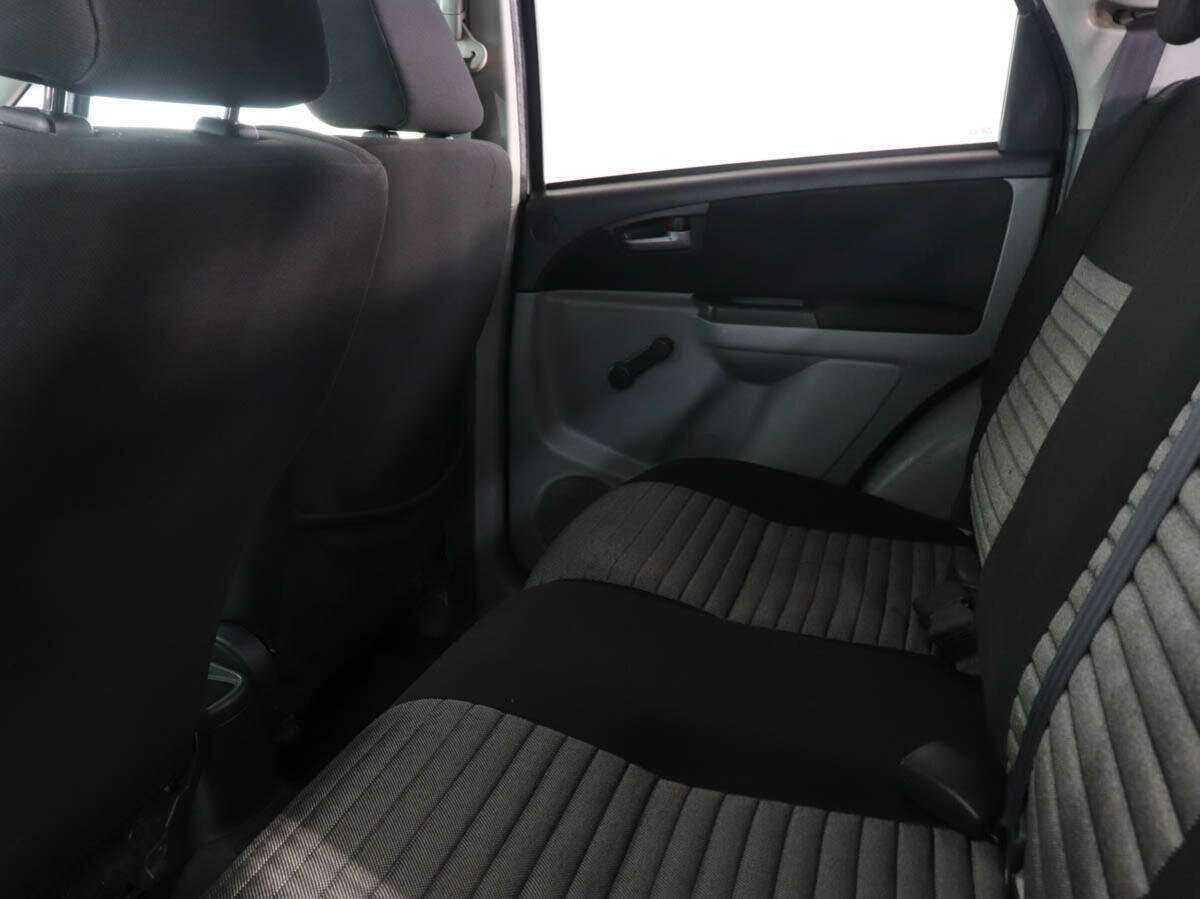 Suzuki SX4 с пробегом — 2010 год. Фото: #7