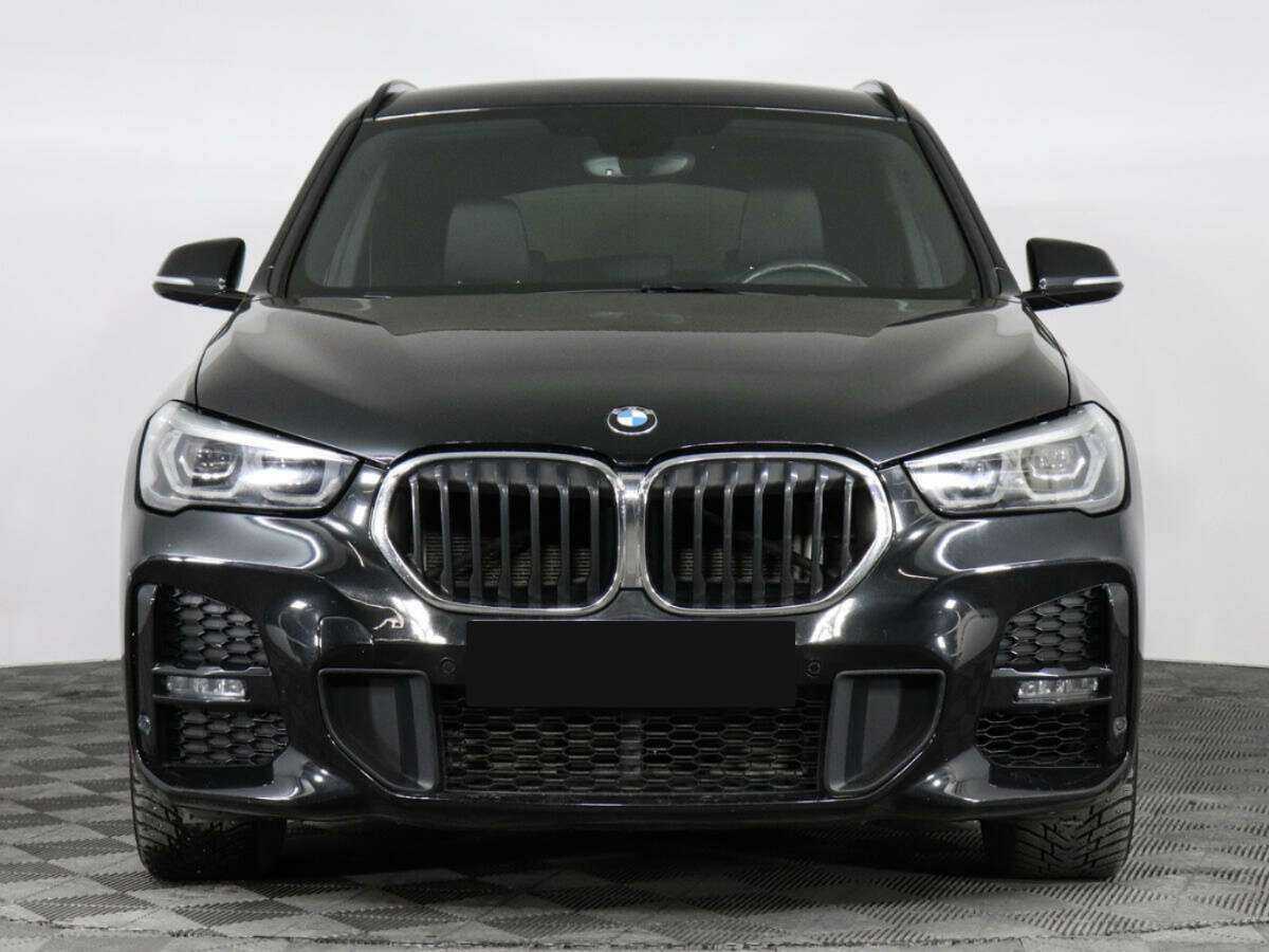 BMW X1 с пробегом — 2019 год. Фото: #2
