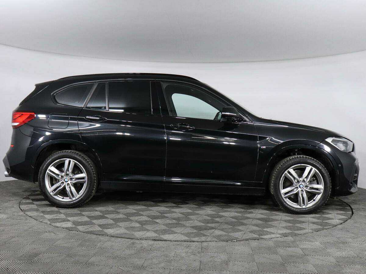 BMW X1 с пробегом — 2019 год. Фото: #4