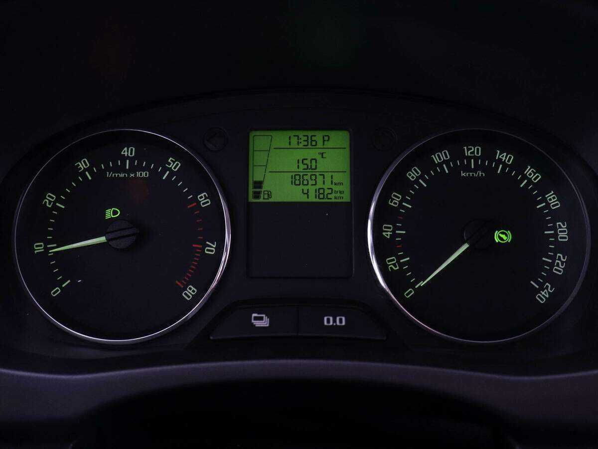 Skoda Fabia с пробегом — 2011 год. Фото: #6