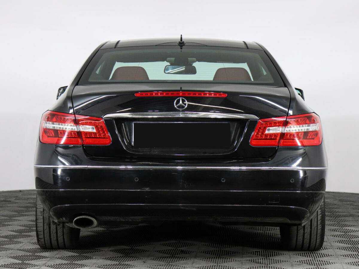 Mercedes-Benz E-Класс с пробегом — 2011 год. Фото: #5