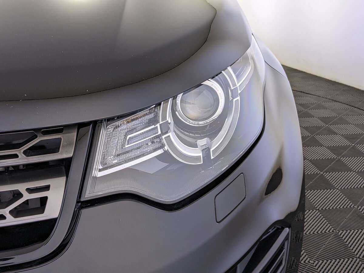 Land Rover Discovery Sport с пробегом — 2018 год. Фото: #10