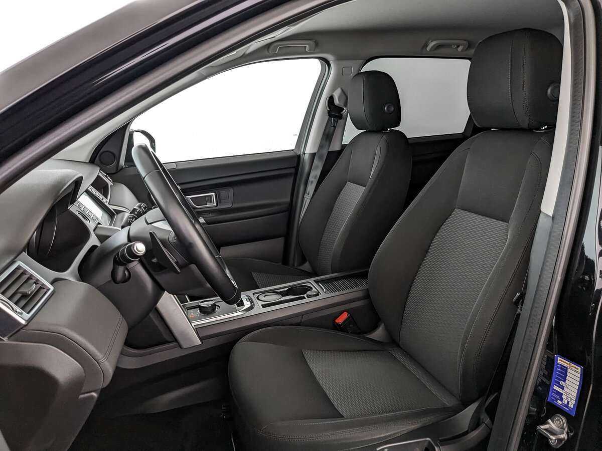 Land Rover Discovery Sport с пробегом — 2018 год. Фото: #19