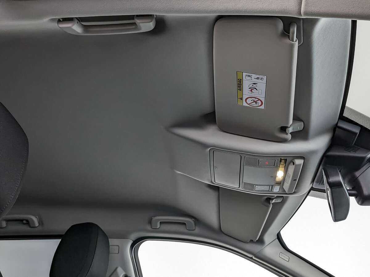 Land Rover Discovery Sport с пробегом — 2018 год. Фото: #22