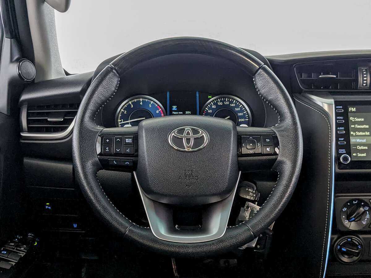 Toyota Fortuner с пробегом — 2021 год. Фото: #15